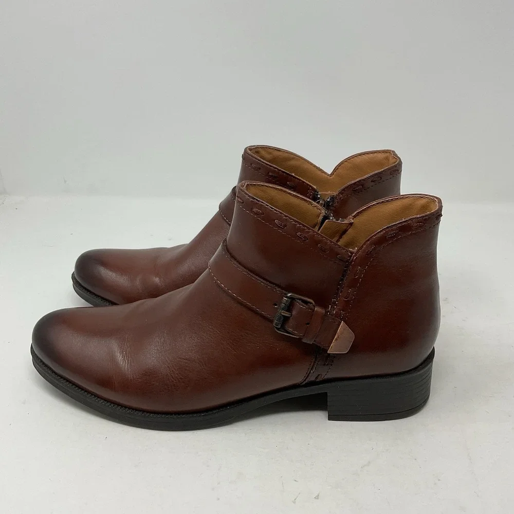 bussola ankle boots